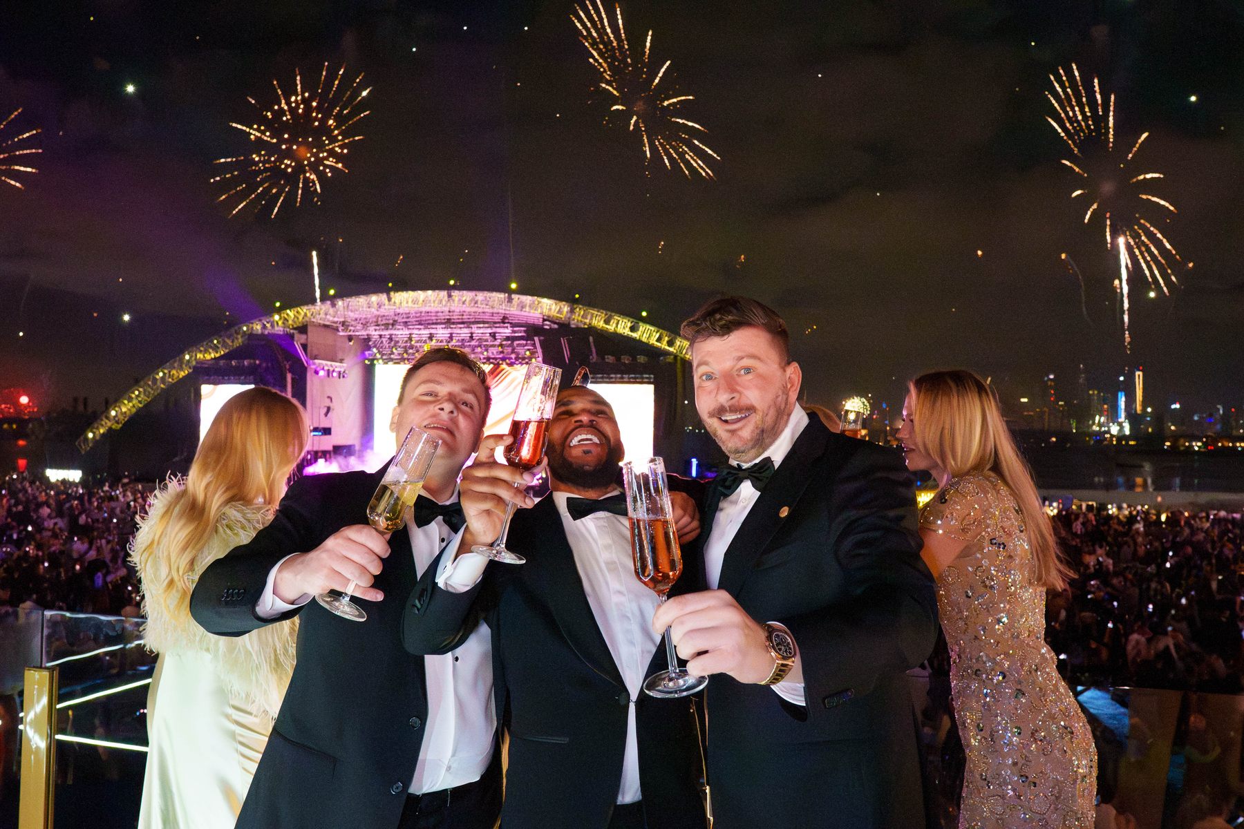 Atlantis New Year’s Eve with Maroon 5 from the Signature VIP Sky Suite — selected frame 05